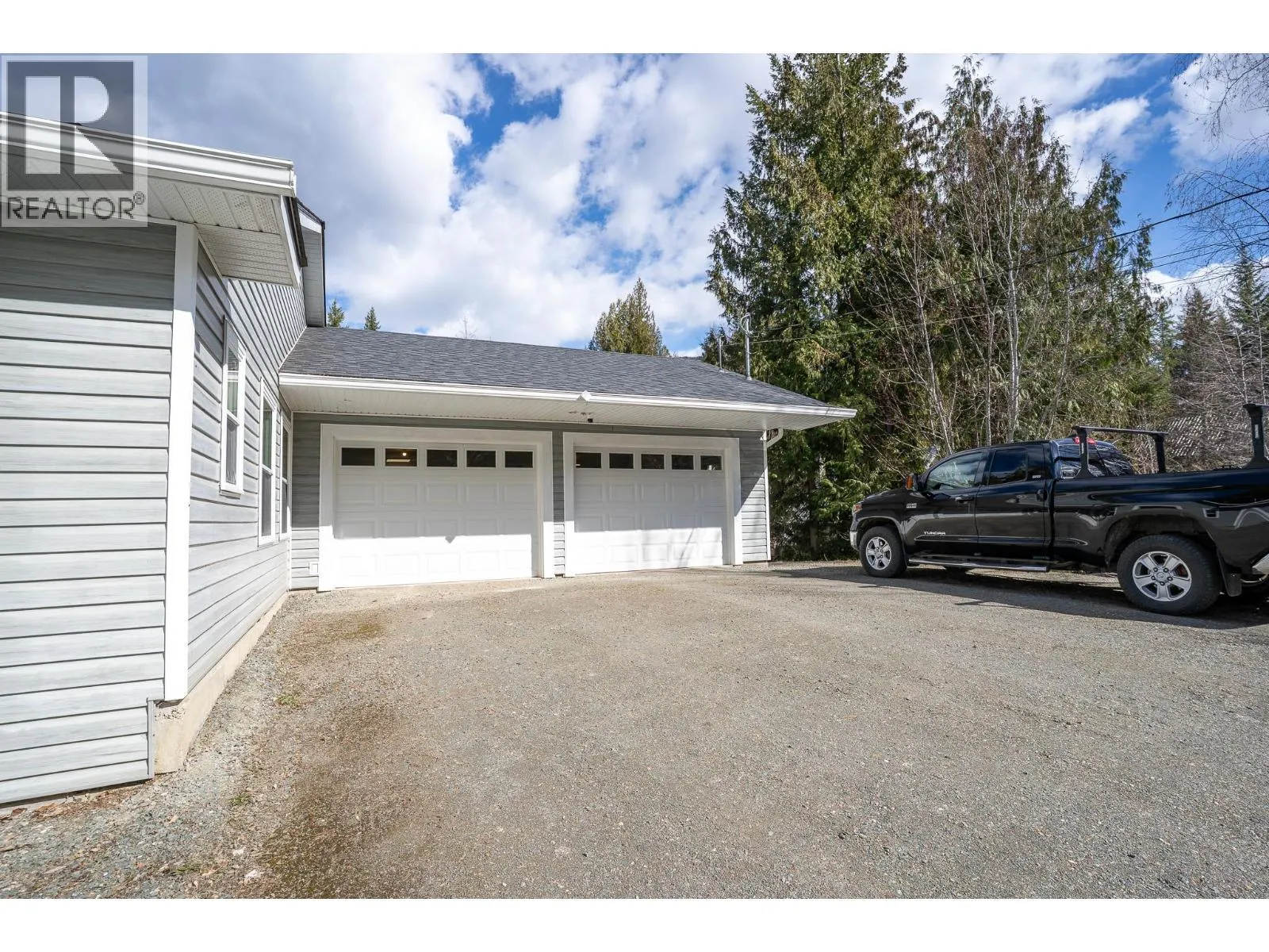 2399 HILLEN Crescent