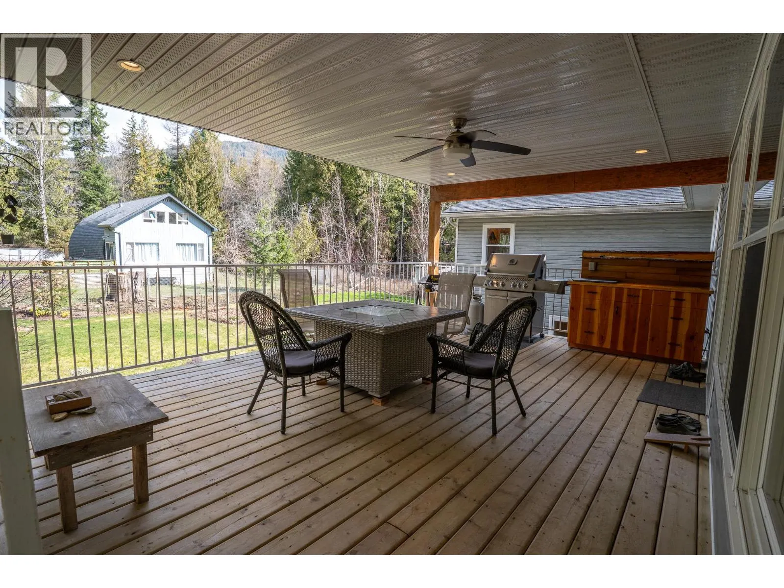 2399 HILLEN Crescent
