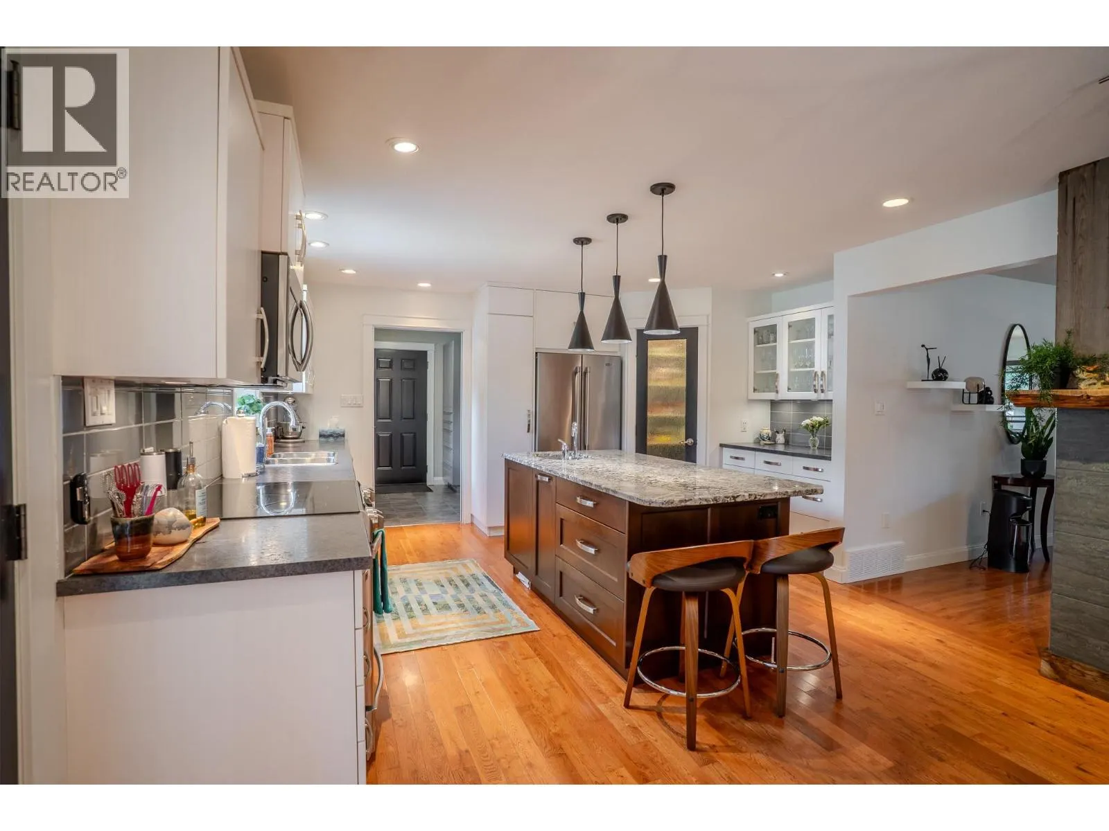 2399 HILLEN Crescent