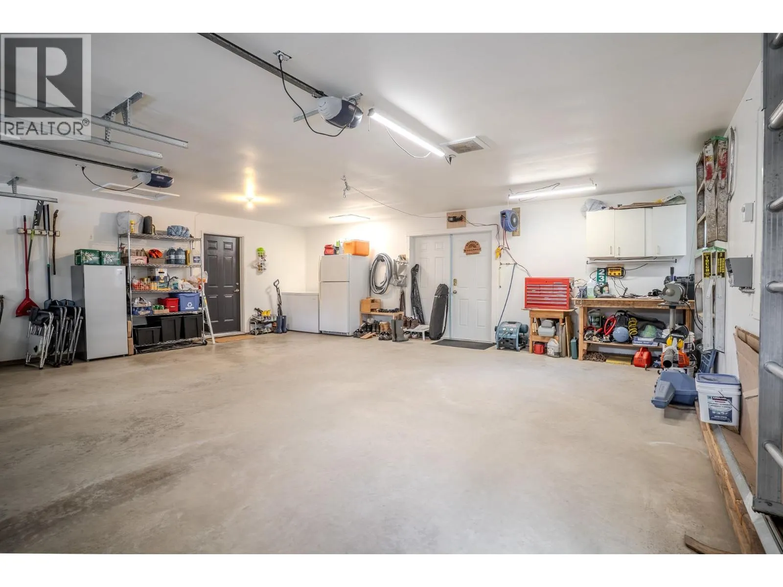 2399 HILLEN Crescent