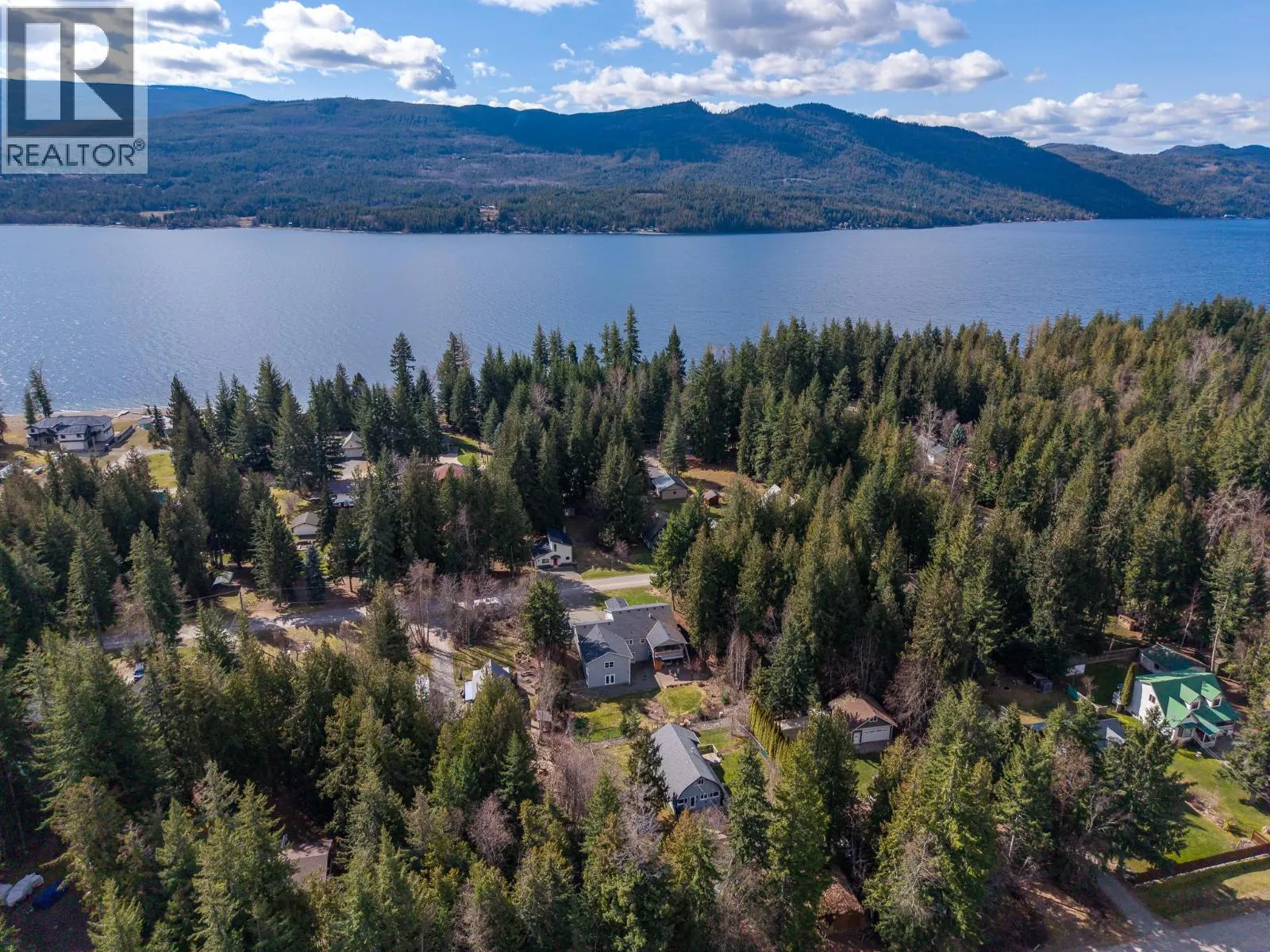 2399 HILLEN Crescent