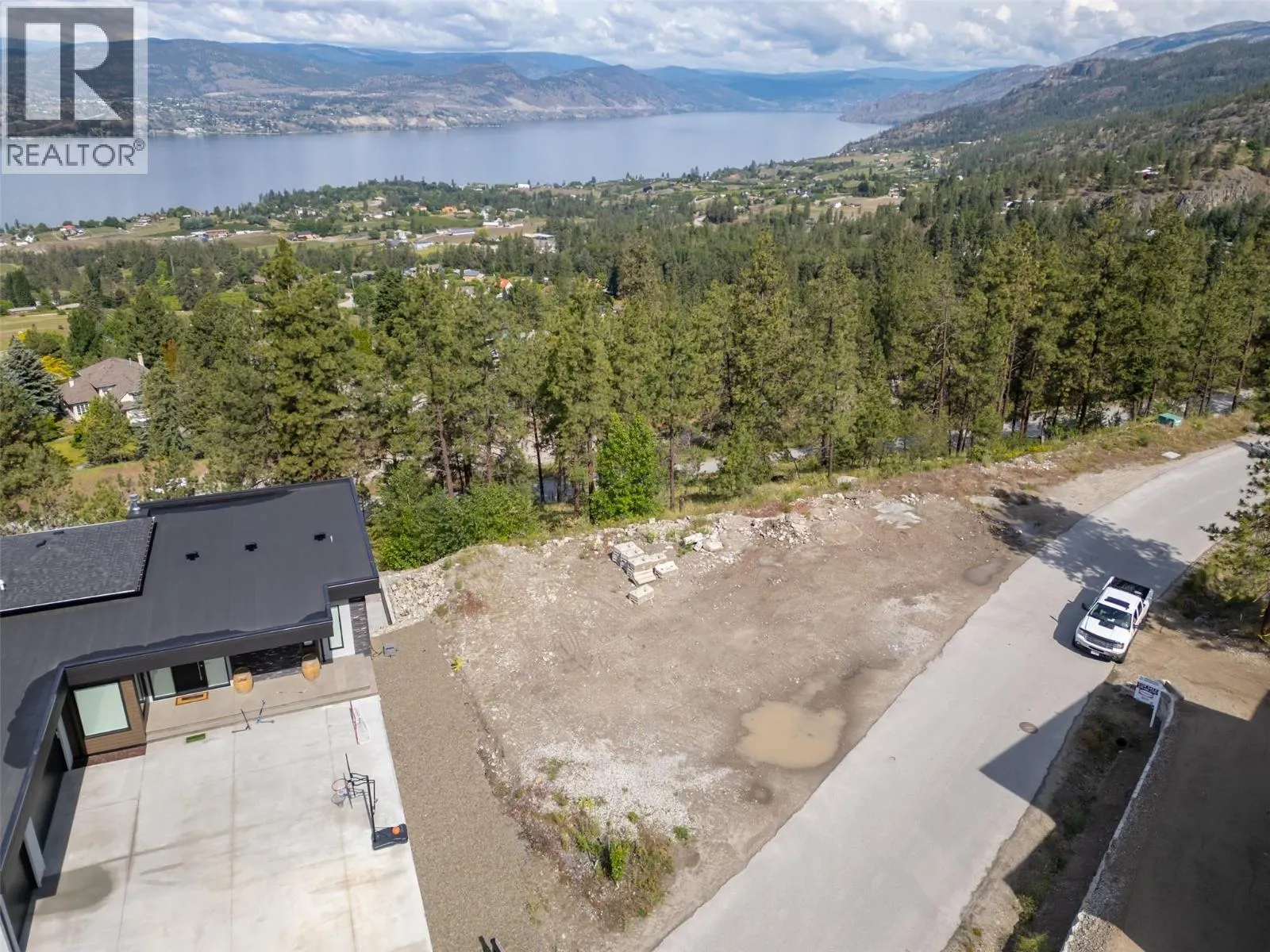 2975 Outlook Way