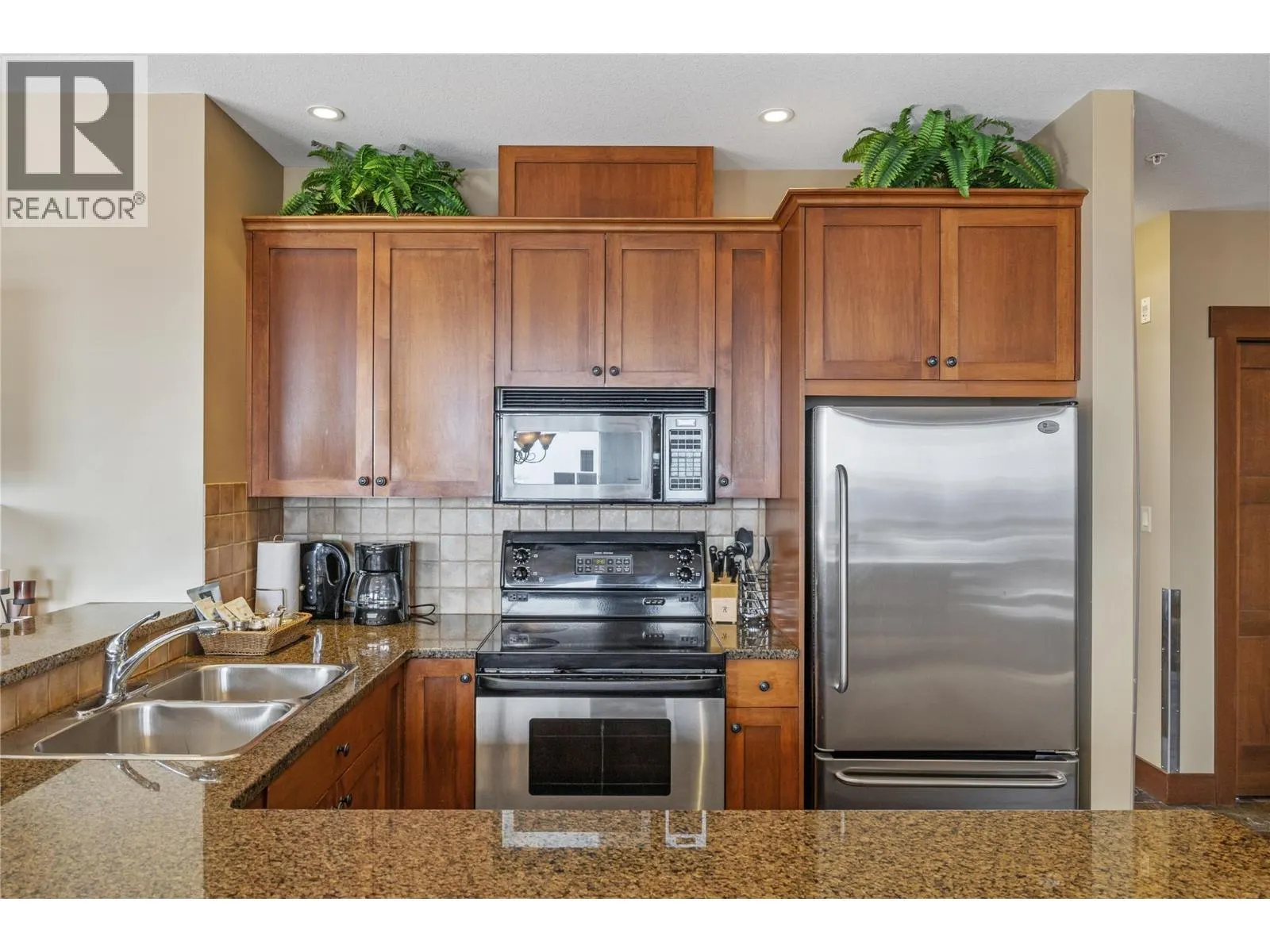 5259 Big White Road Unit# 201