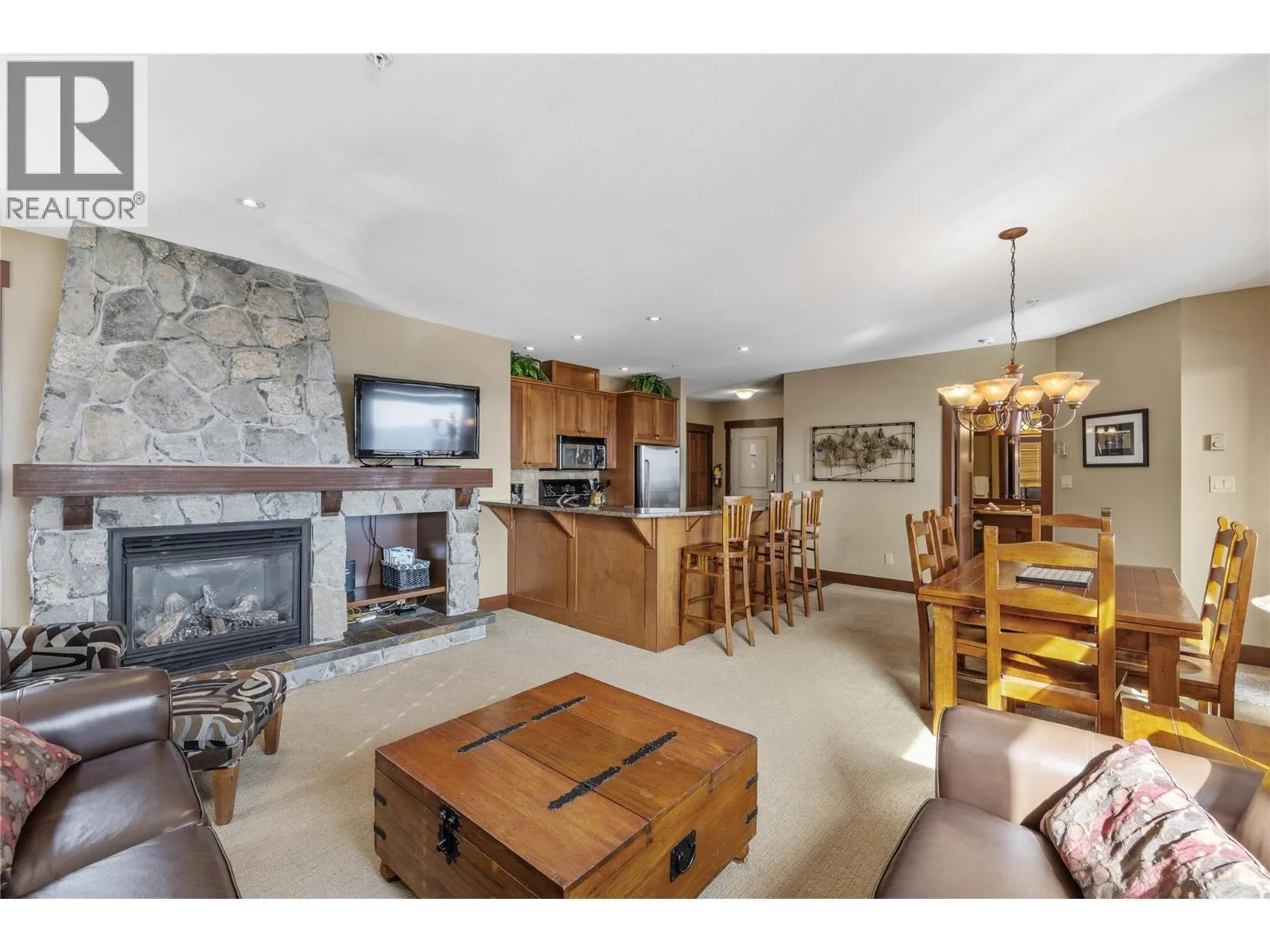 5259 Big White Road Unit# 201