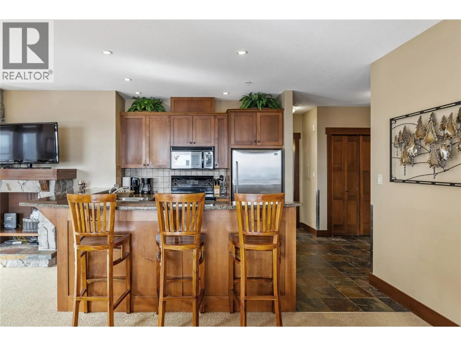 5259 Big White Road Unit# 201