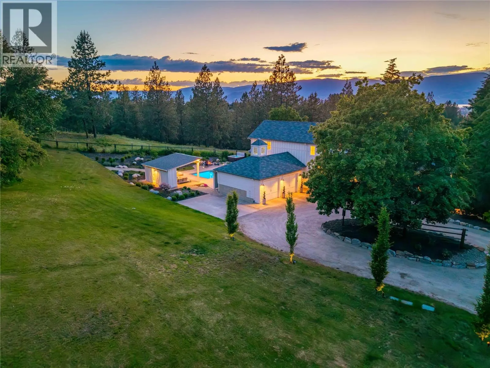 2376 Saucier Road
