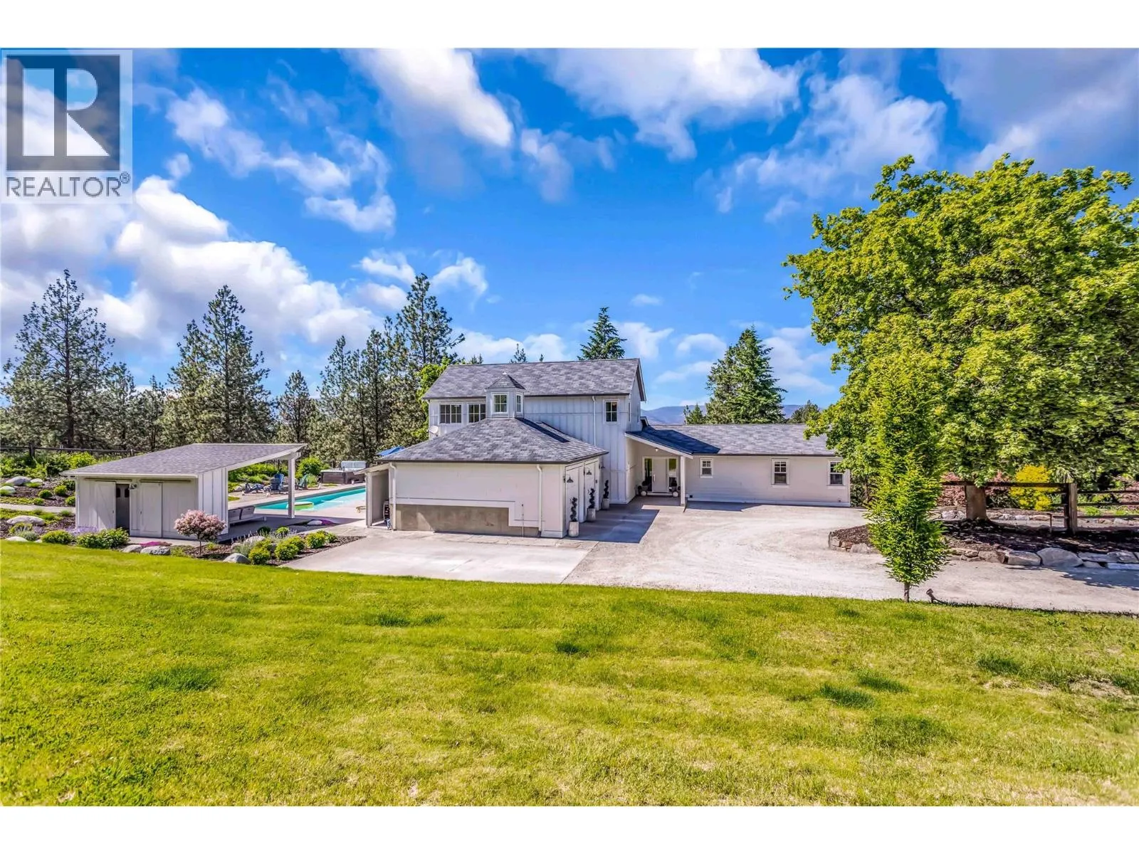 2376 Saucier Road
