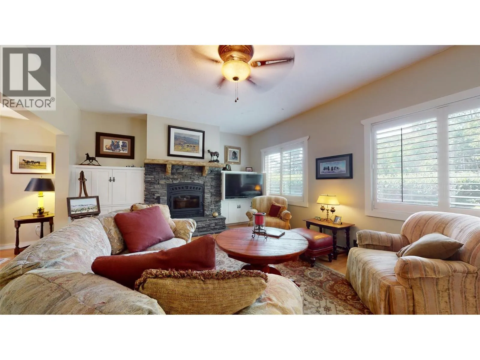 205 GREASEWOOD Avenue
