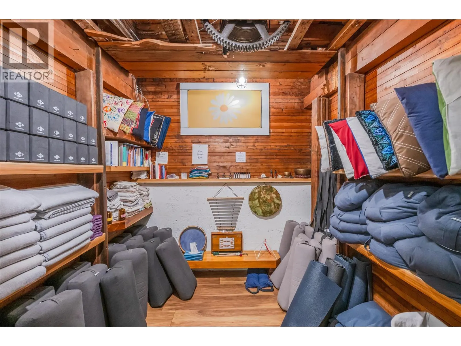 6222 Main Street