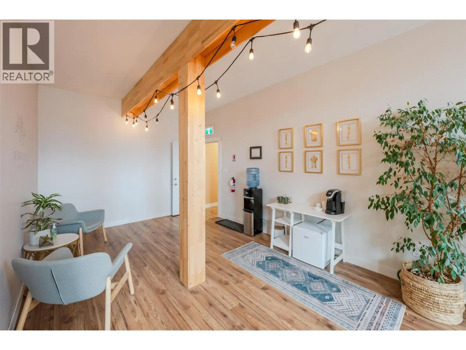 6222 Main Street