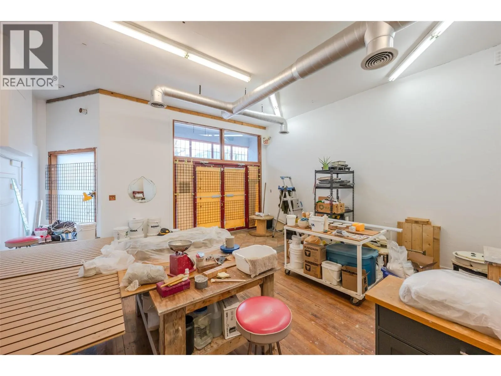 6222 Main Street