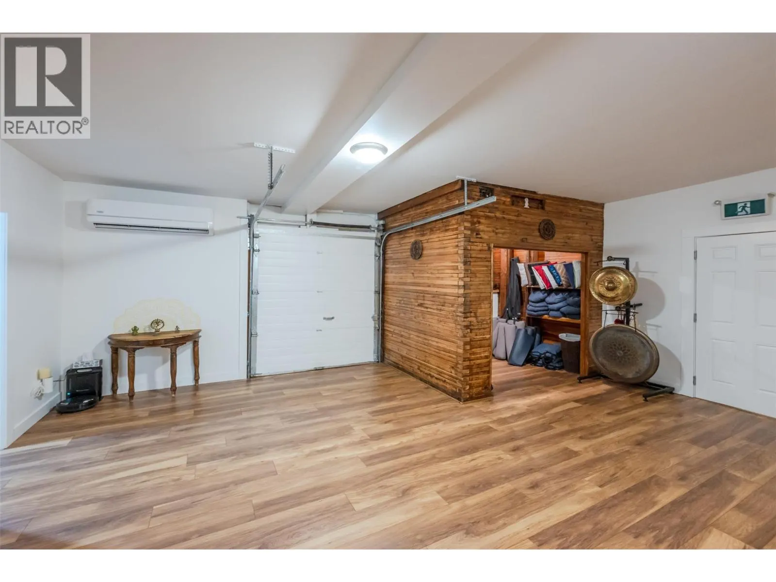 6222 Main Street