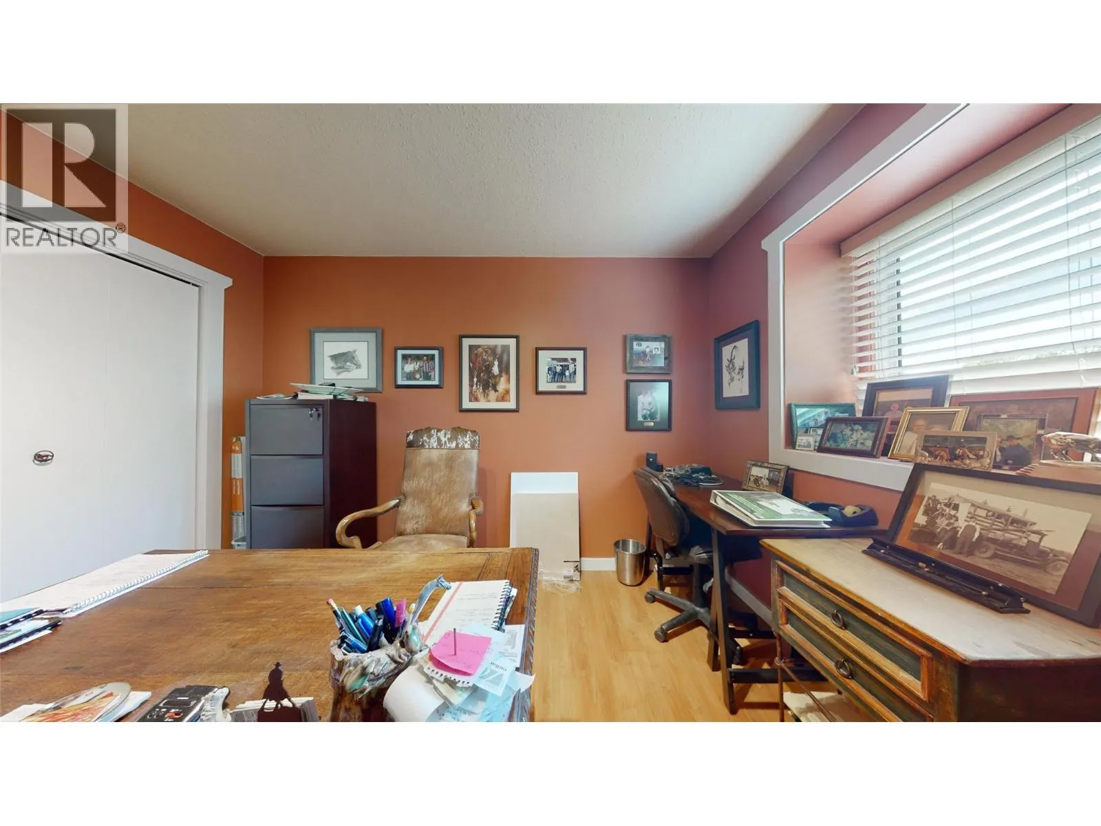 205 GREASEWOOD Avenue