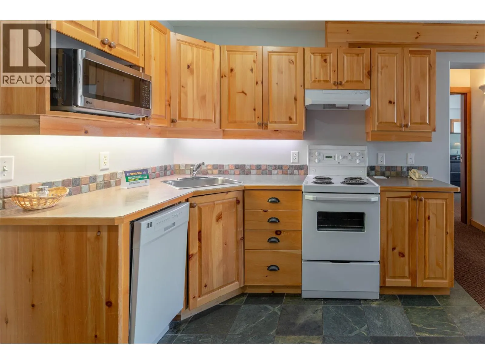 5335 Big White Road Unit# 307/309