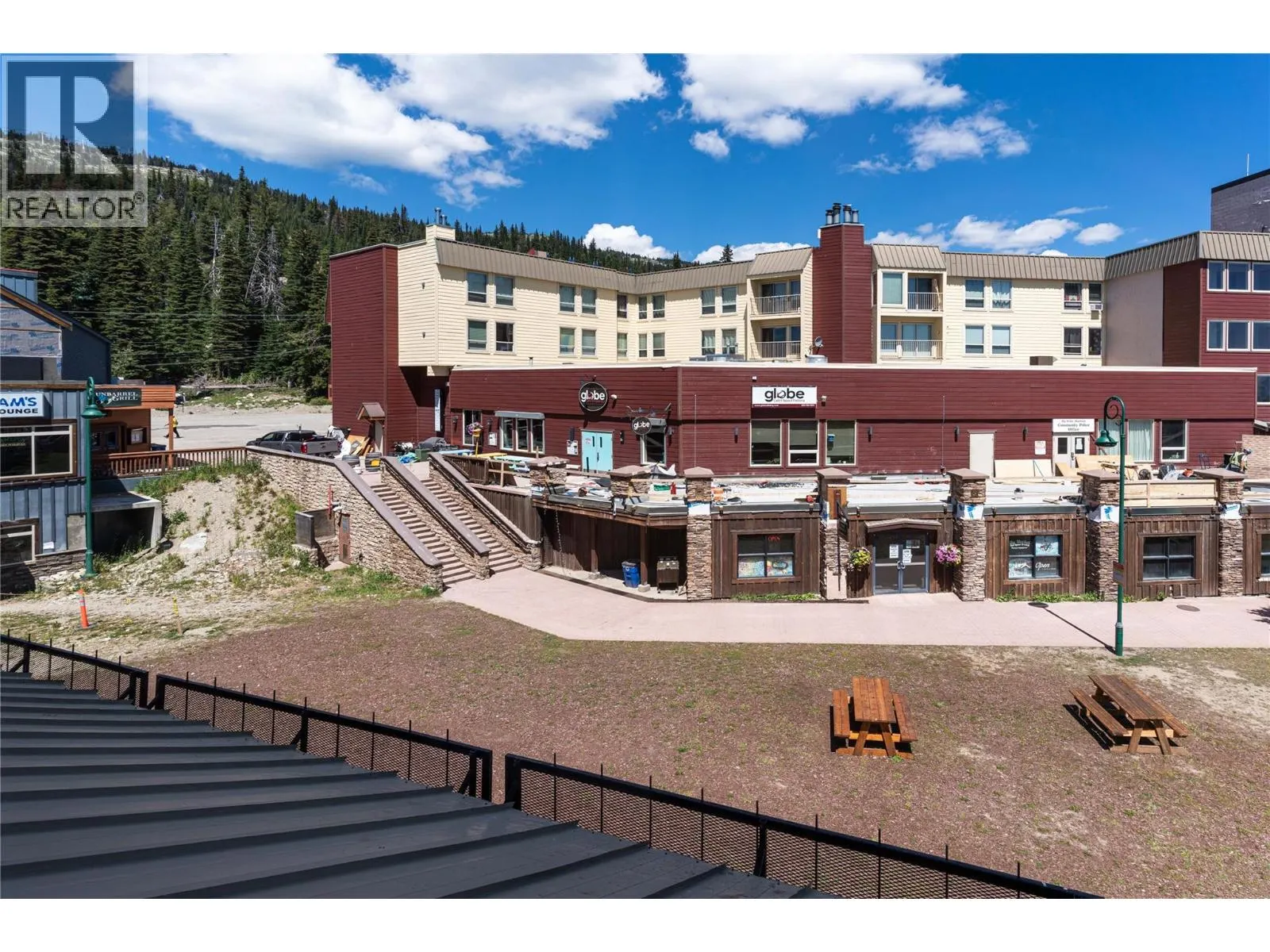 5335 Big White Road Unit# 307/309