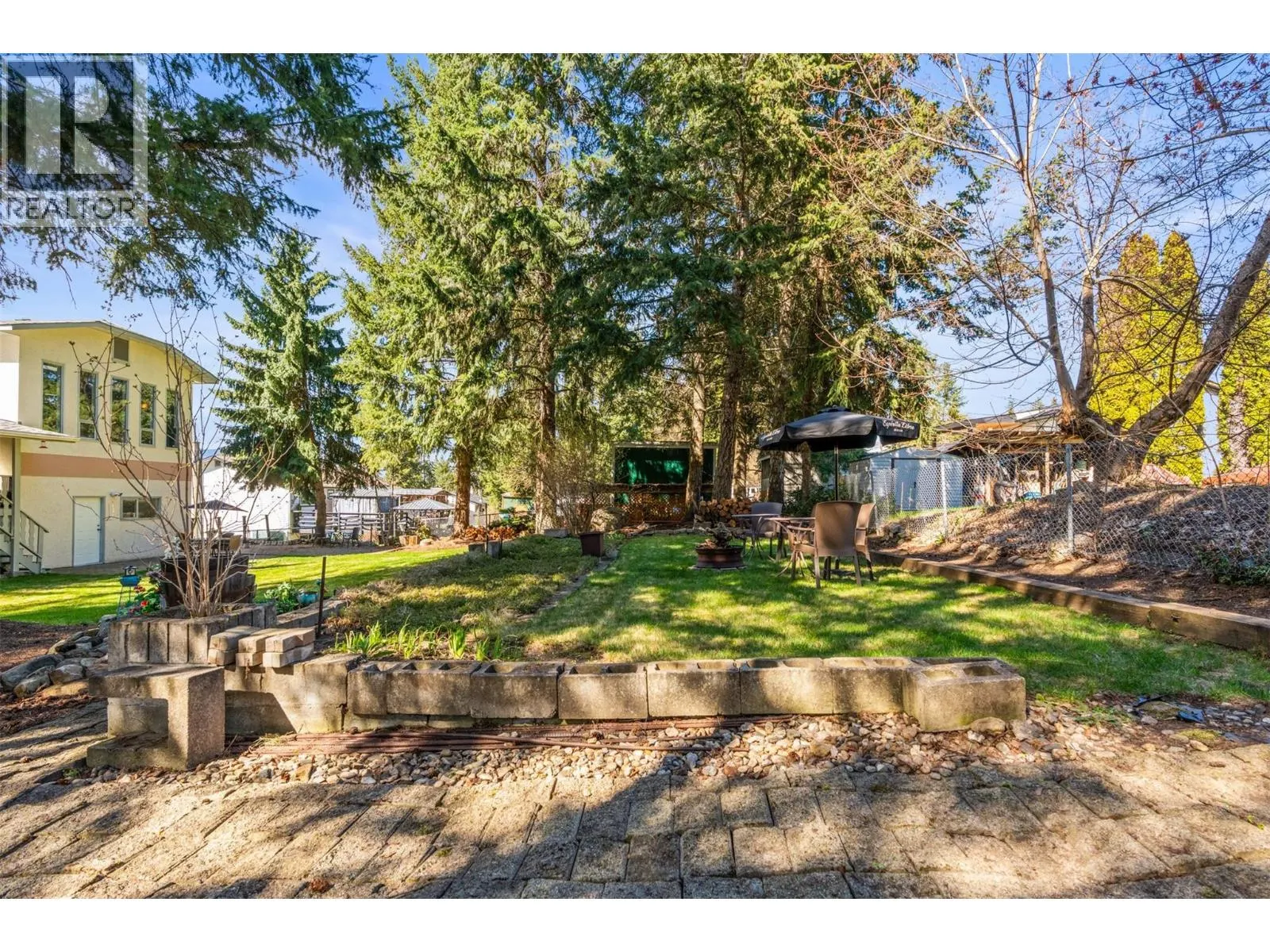 3419 Larch Drive