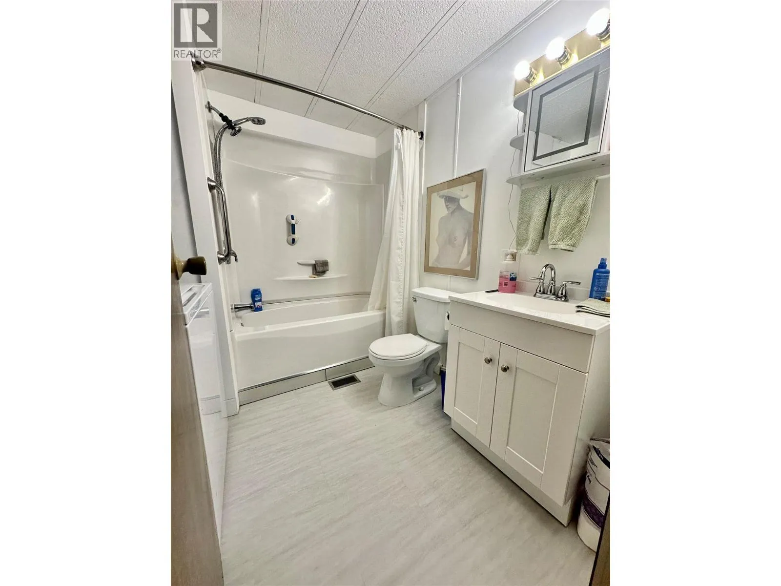 4505 MCLEAN CREEK Road Unit# D30