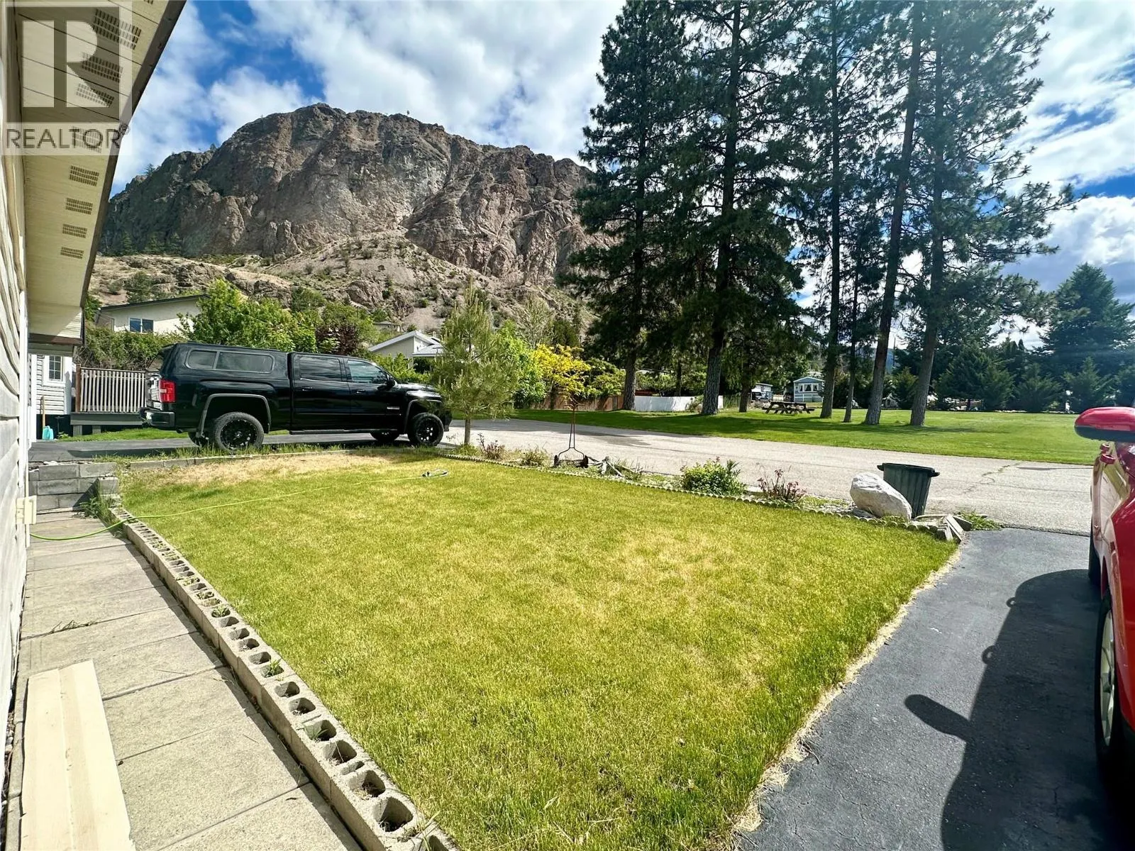4505 MCLEAN CREEK Road Unit# D30