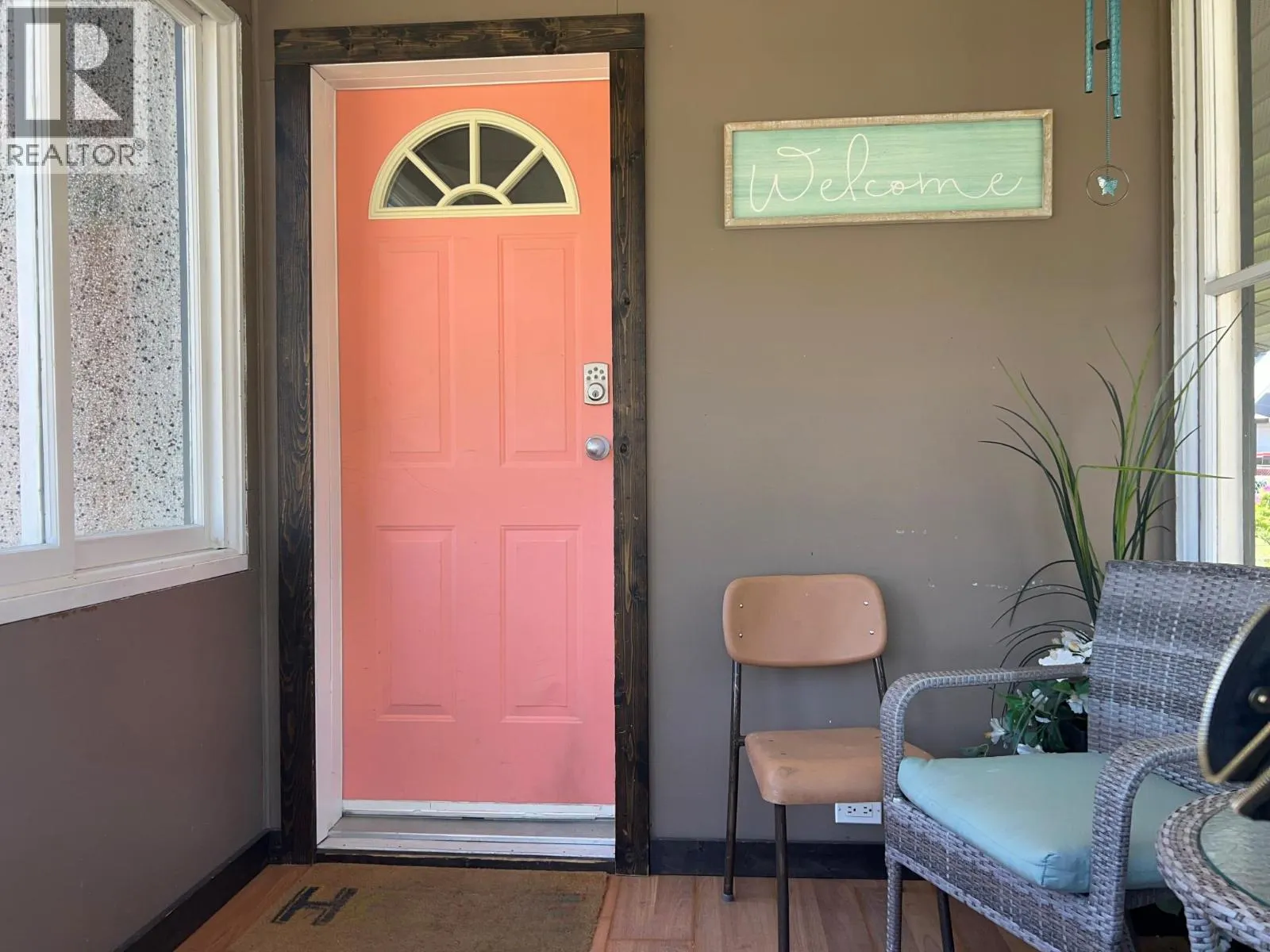 309 Third Street E
