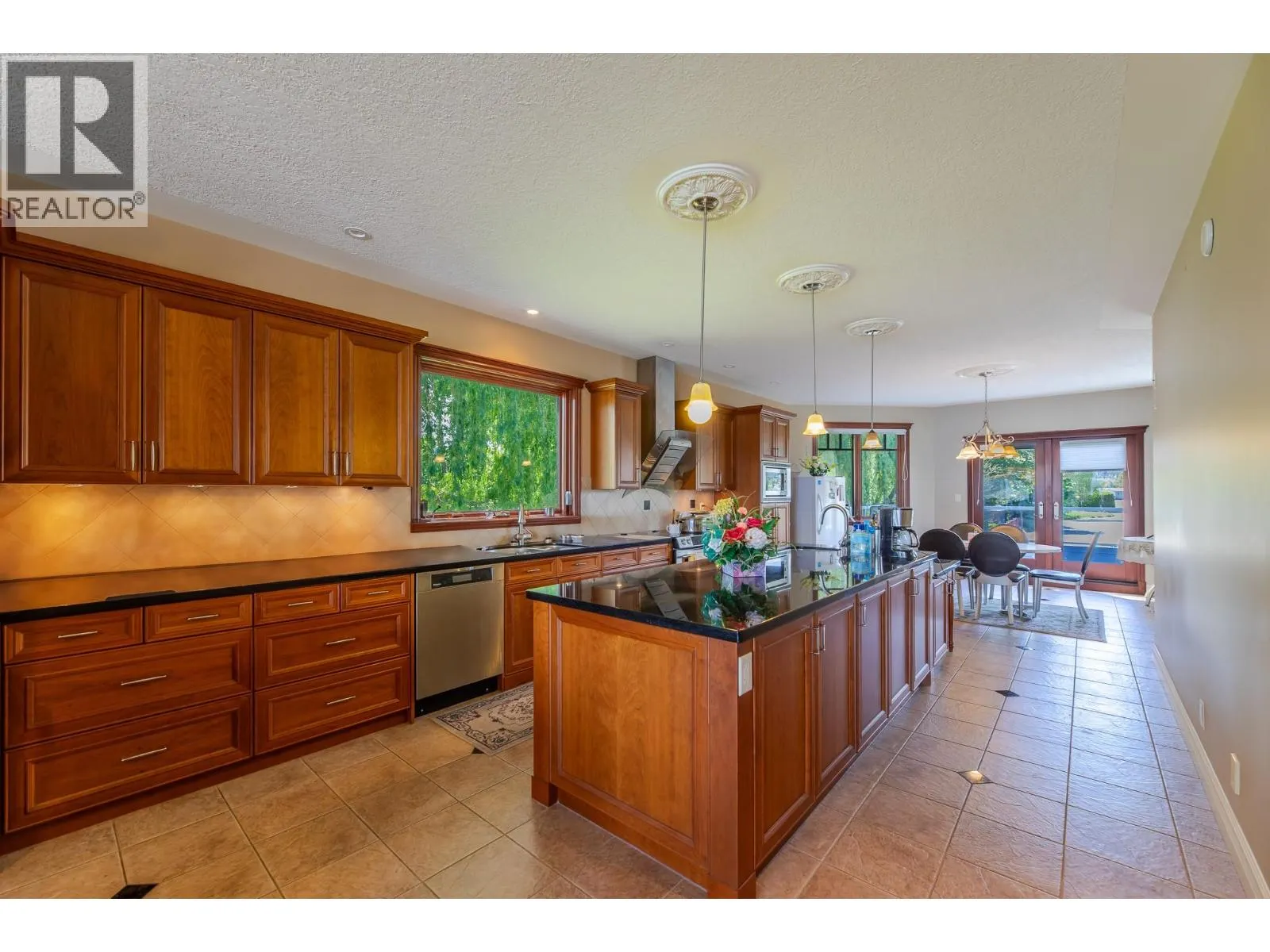 2350 Landry Crescent
