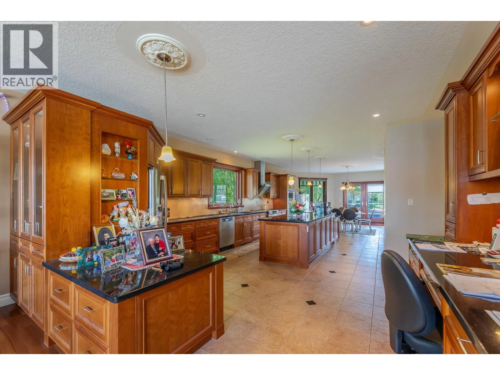 2350 Landry Crescent