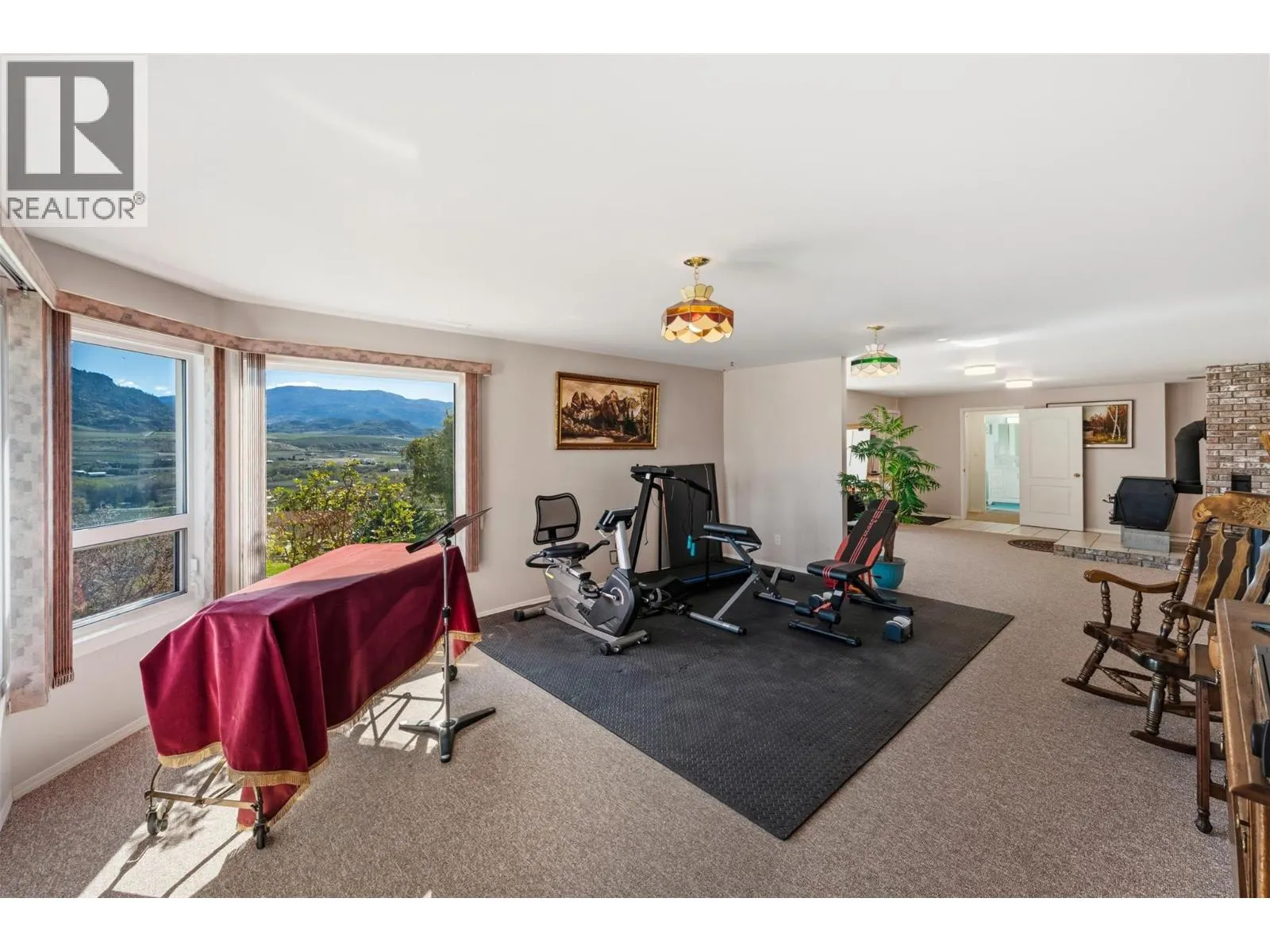 600 PONDEROSA Road