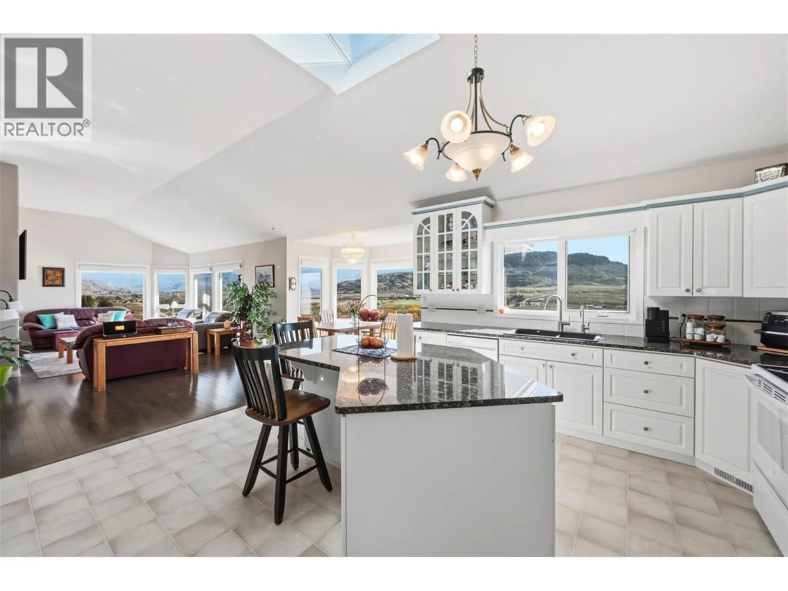 600 PONDEROSA Road
