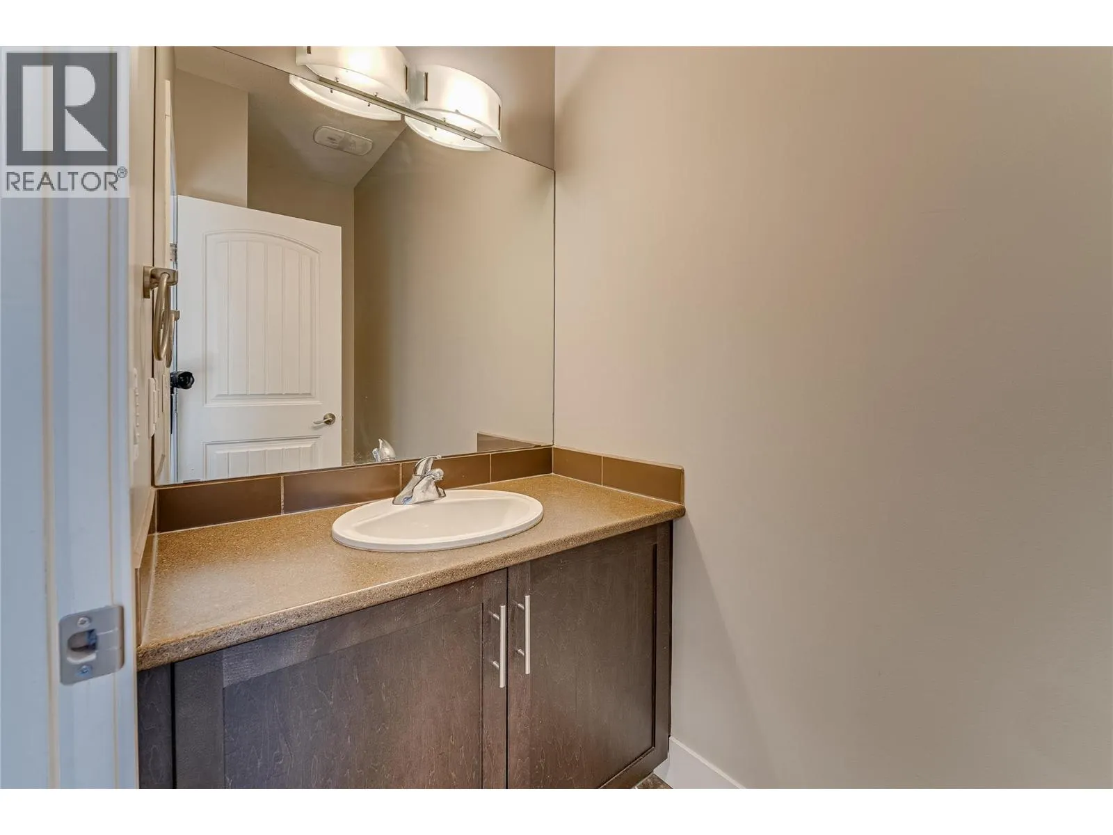 995 Mt. Ida Drive Unit# 4