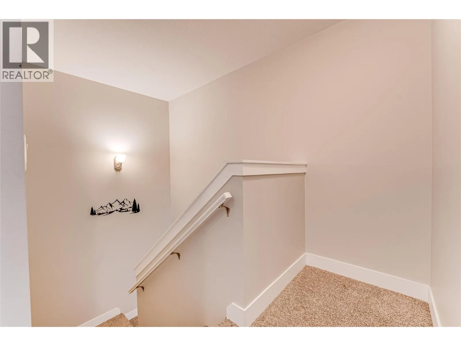 995 Mt. Ida Drive Unit# 4