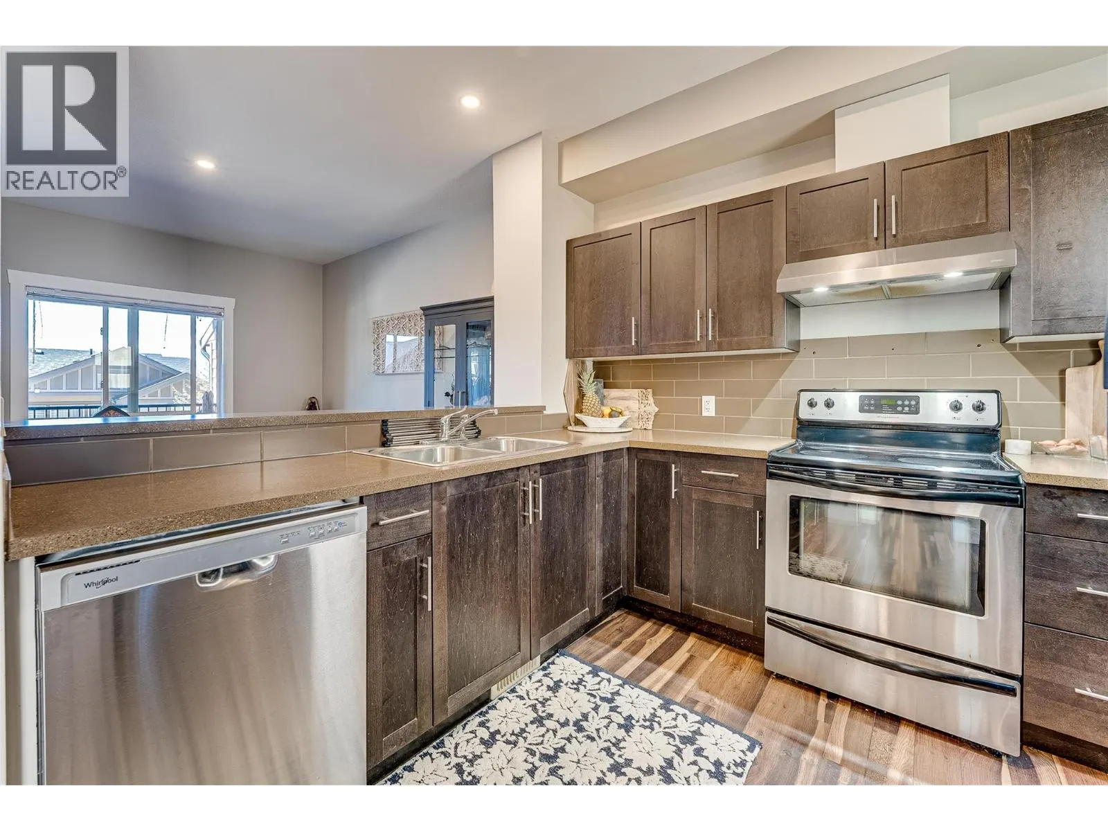 995 Mt. Ida Drive Unit# 4
