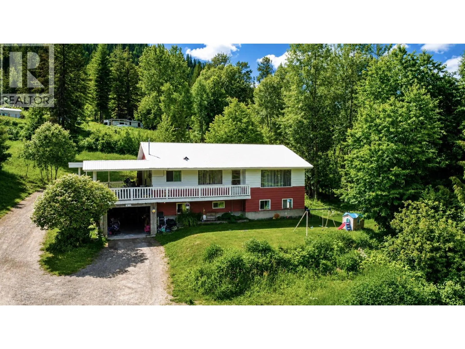 2612 SILVER KING Road