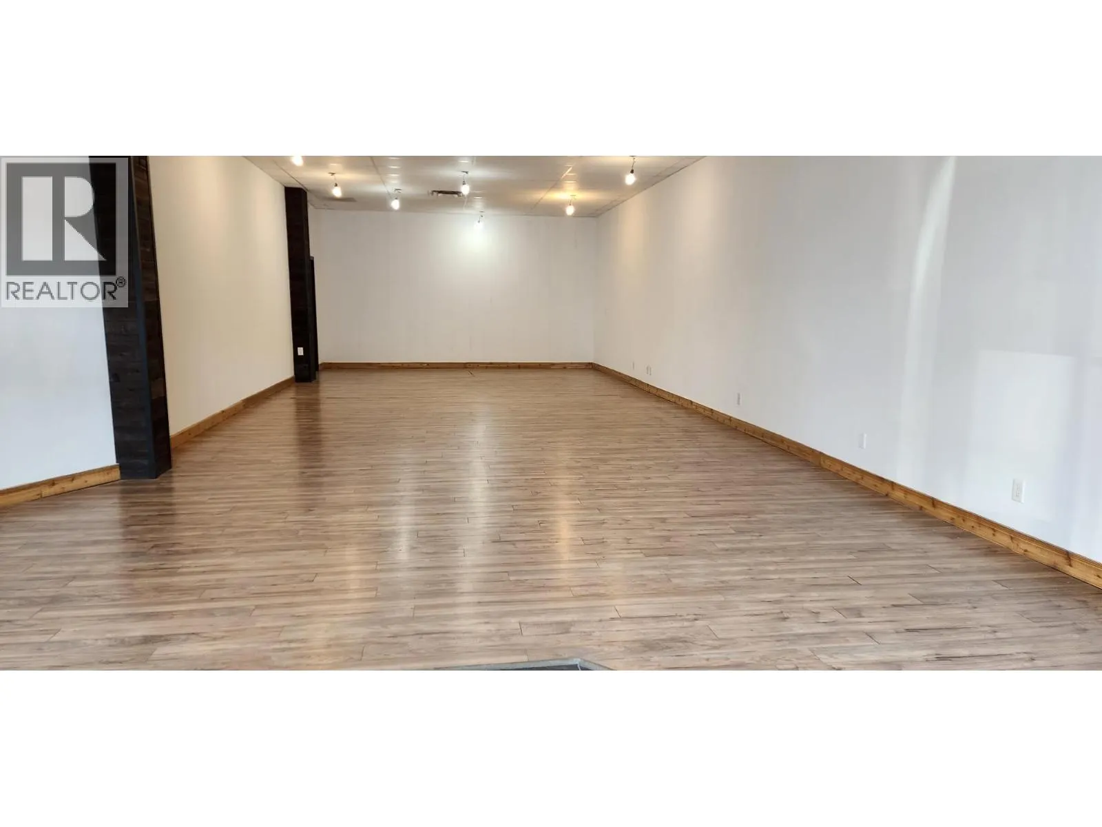 2500 53 Avenue Unit# 102