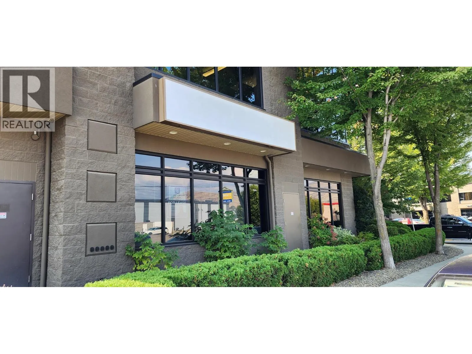 2500 53 Avenue Unit# 102