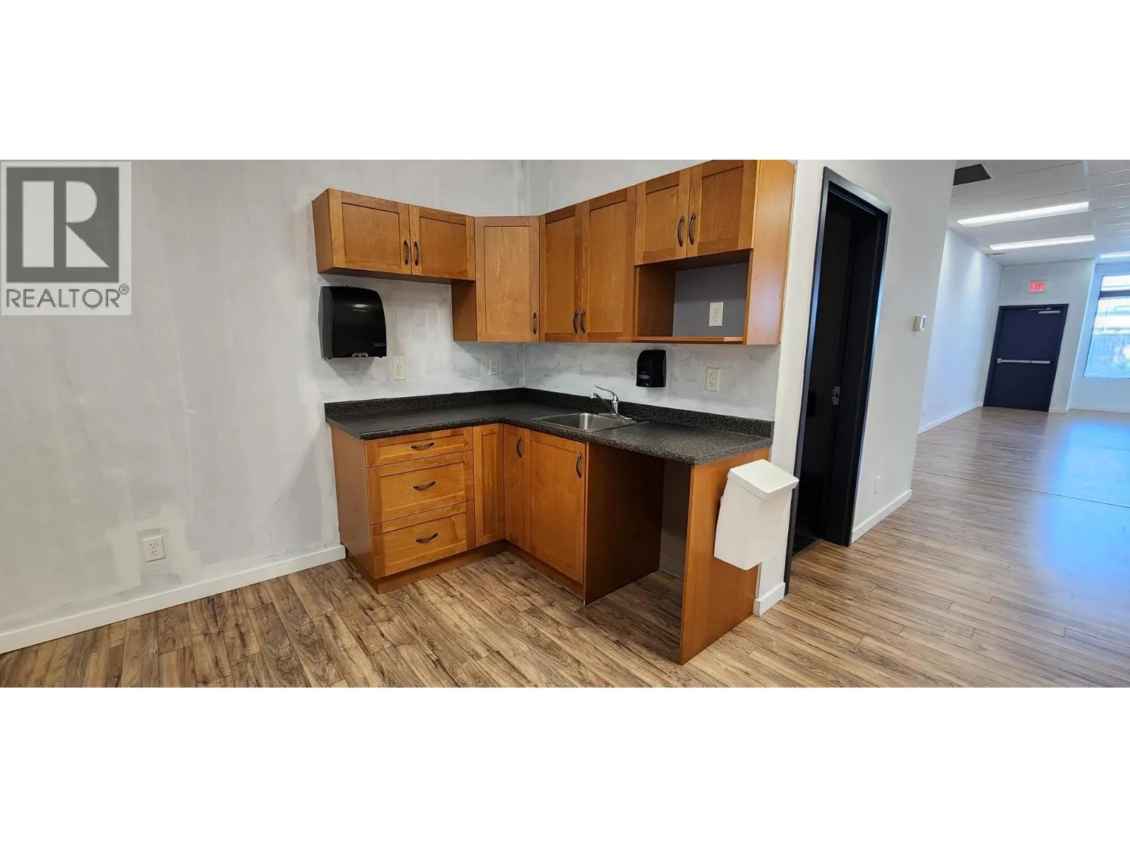 2500 53 Avenue Unit# 102