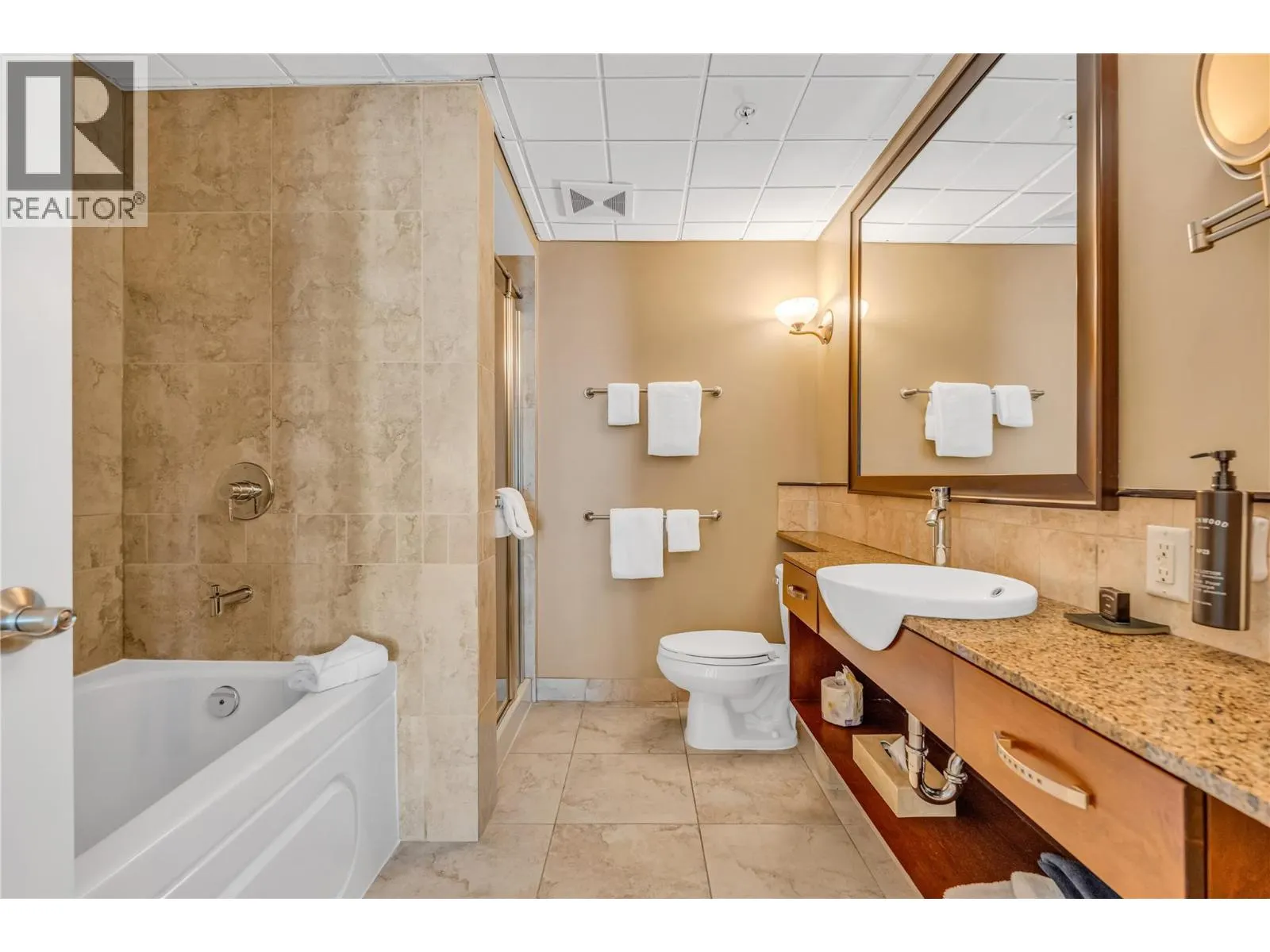 12811 Lakeshore Drive S Unit# 410/411