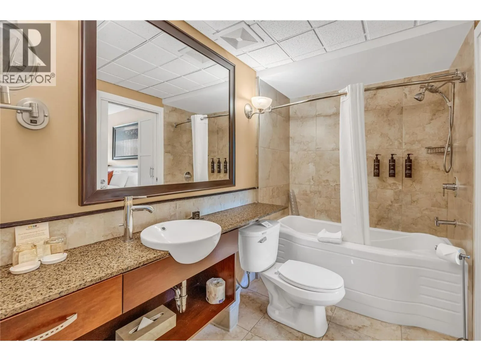 12811 Lakeshore Drive S Unit# 410/411
