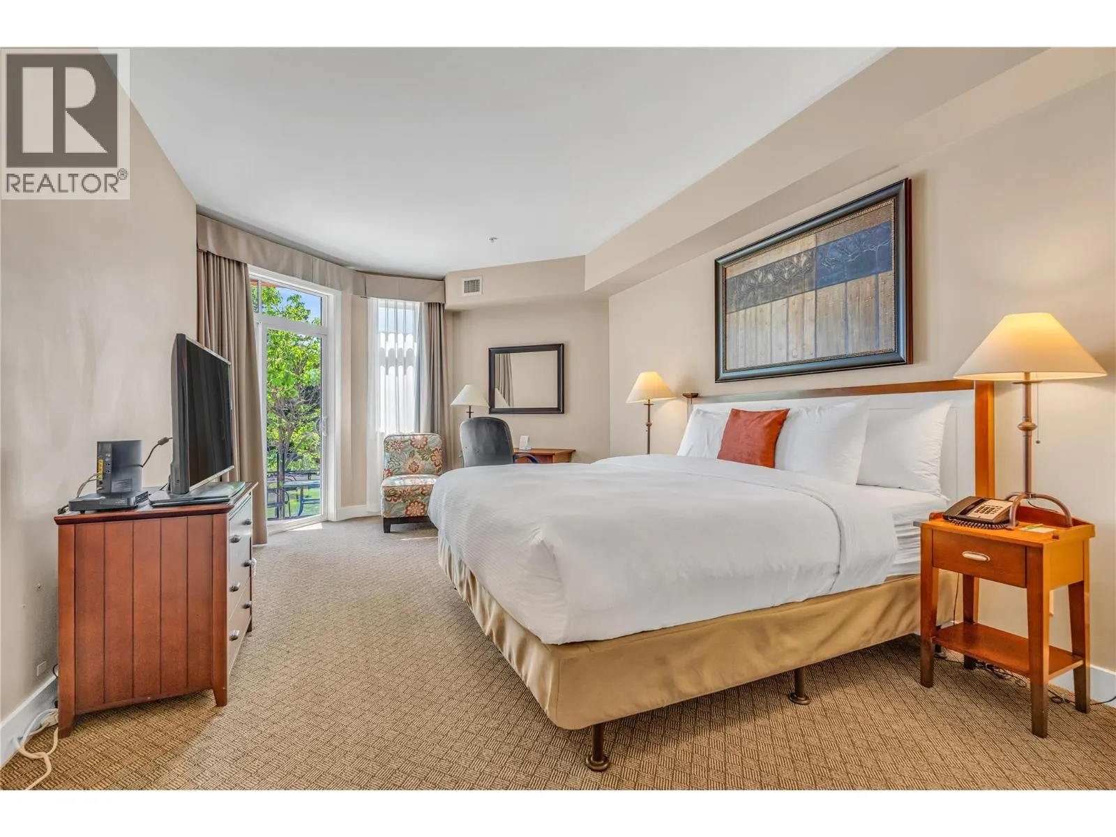 12811 Lakeshore Drive S Unit# 410/411