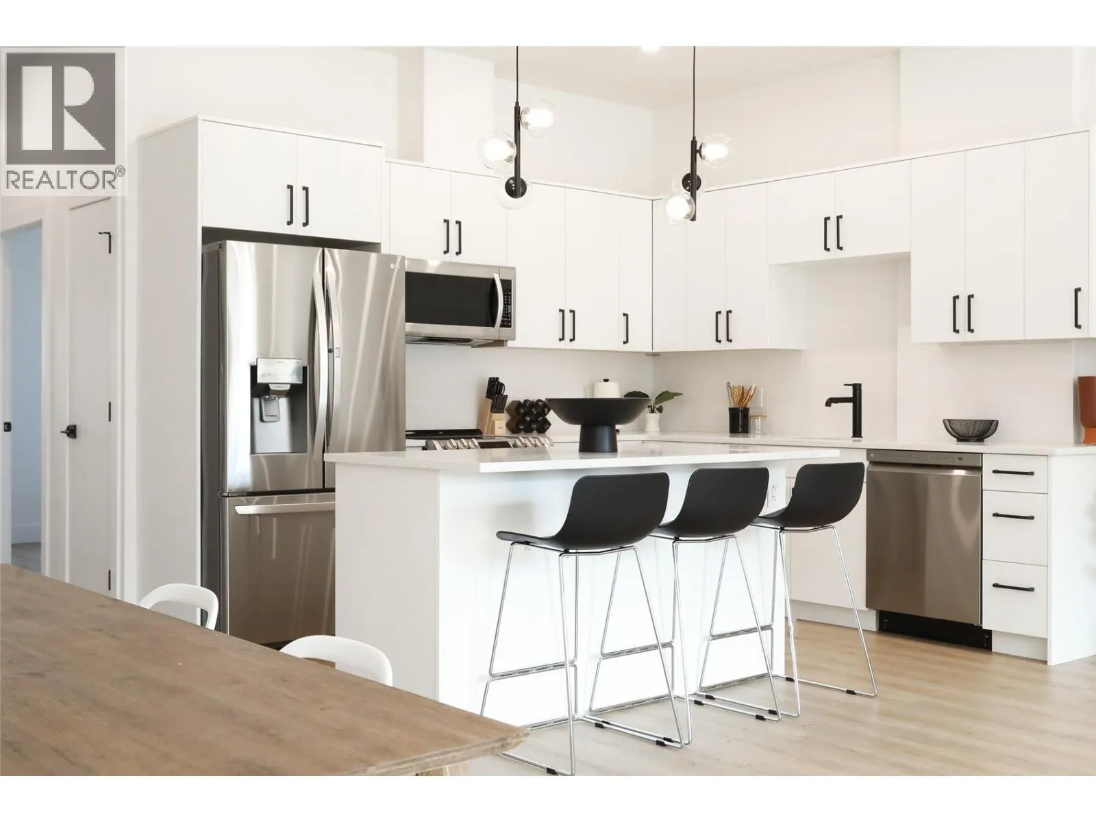 850 RAILWAY Lane Unit# 103