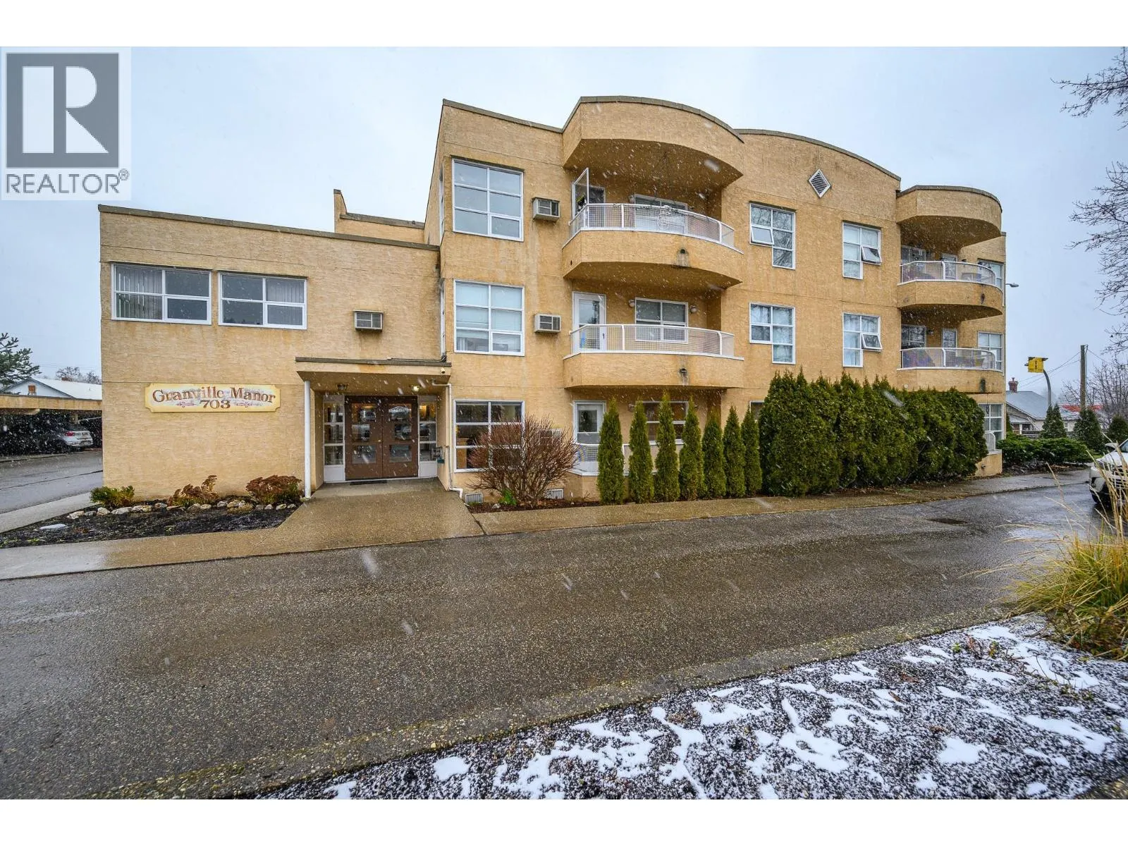 703 Granville Avenue Unit# 104