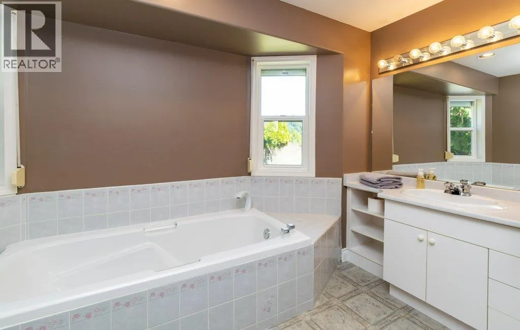3789 Zinck Road