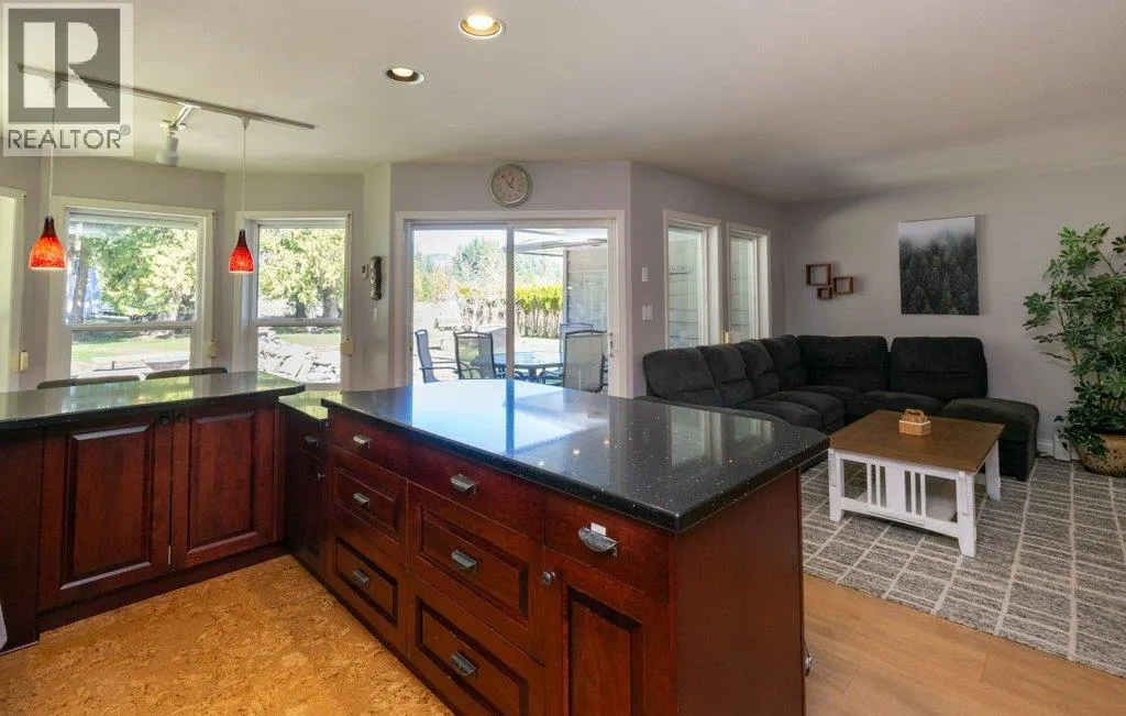 3789 Zinck Road