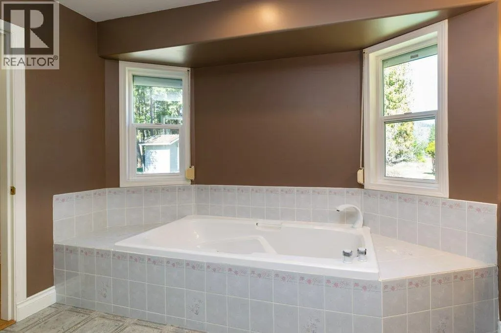 3789 Zinck Road