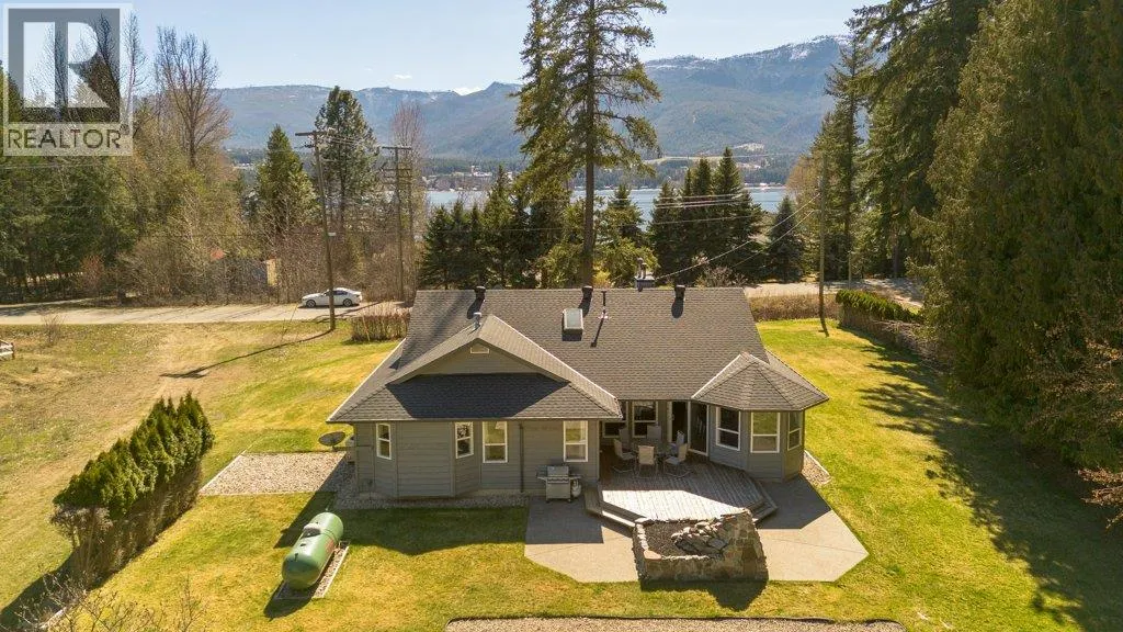 3789 Zinck Road