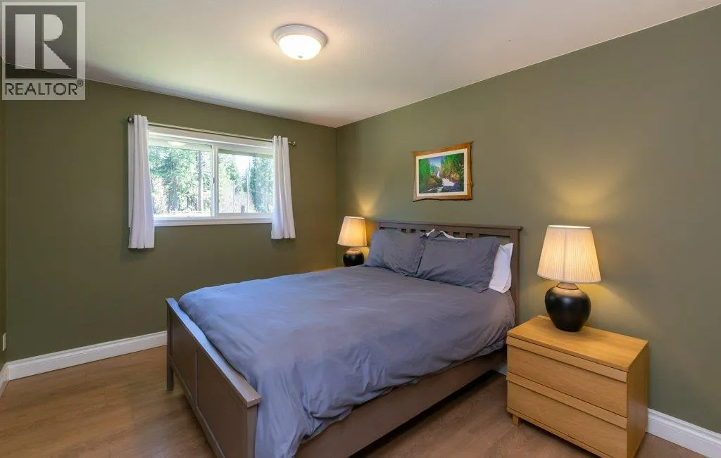 3789 Zinck Road