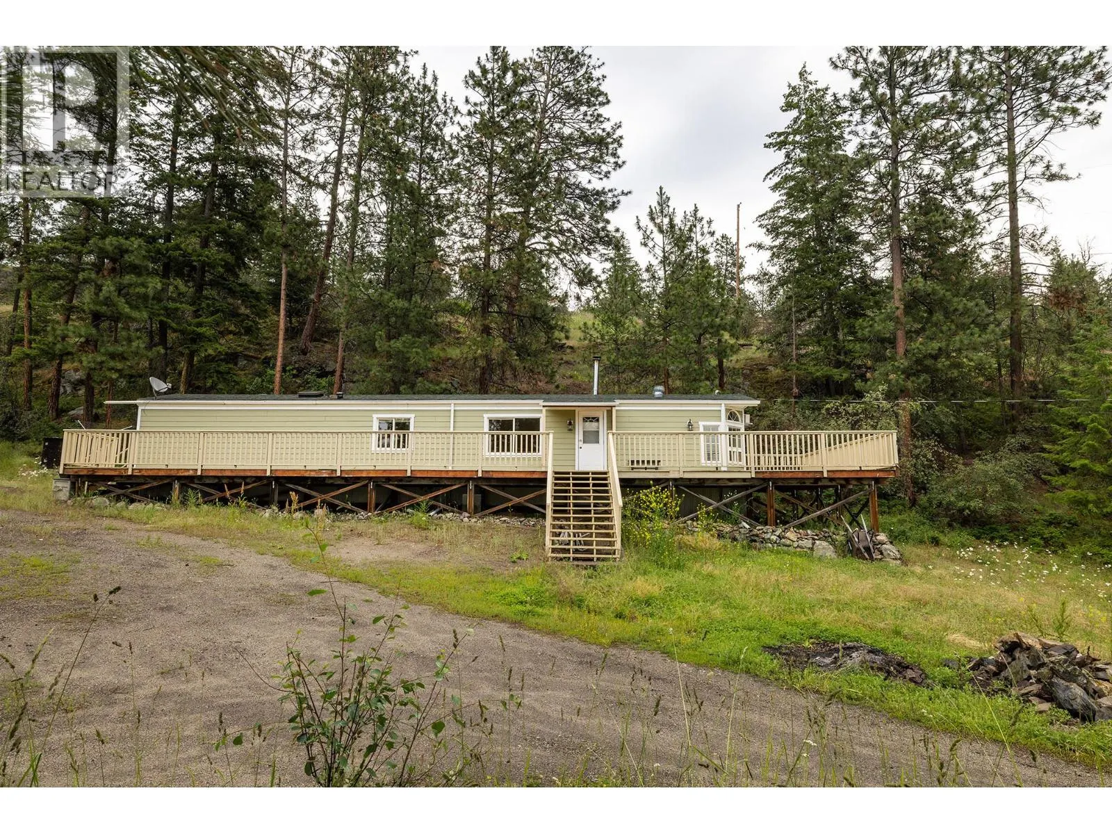 6439 Farmers Drive