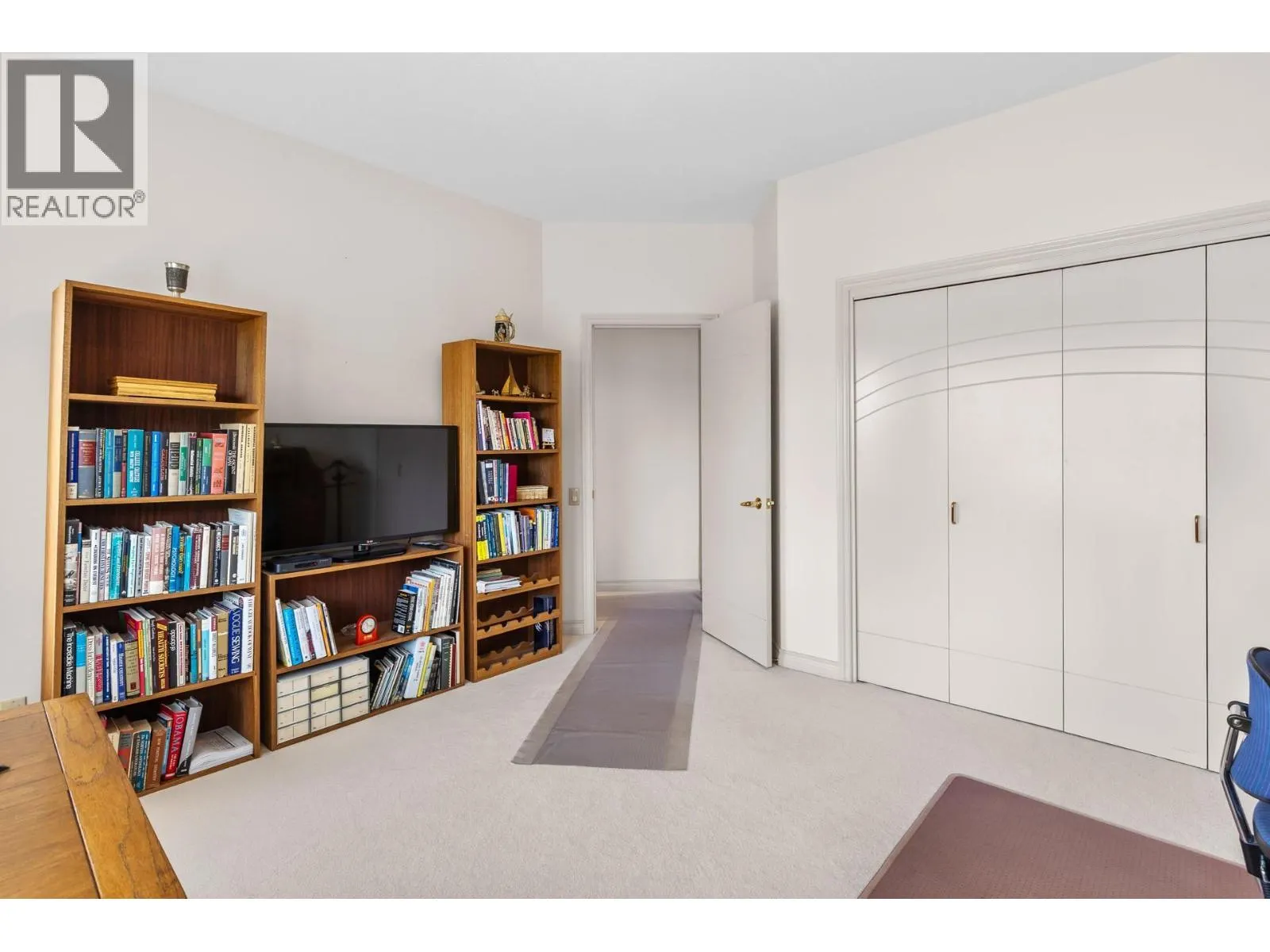 307 Sandpiper Court