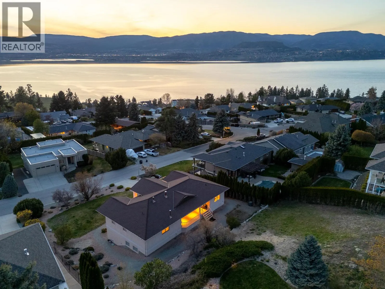 307 Sandpiper Court