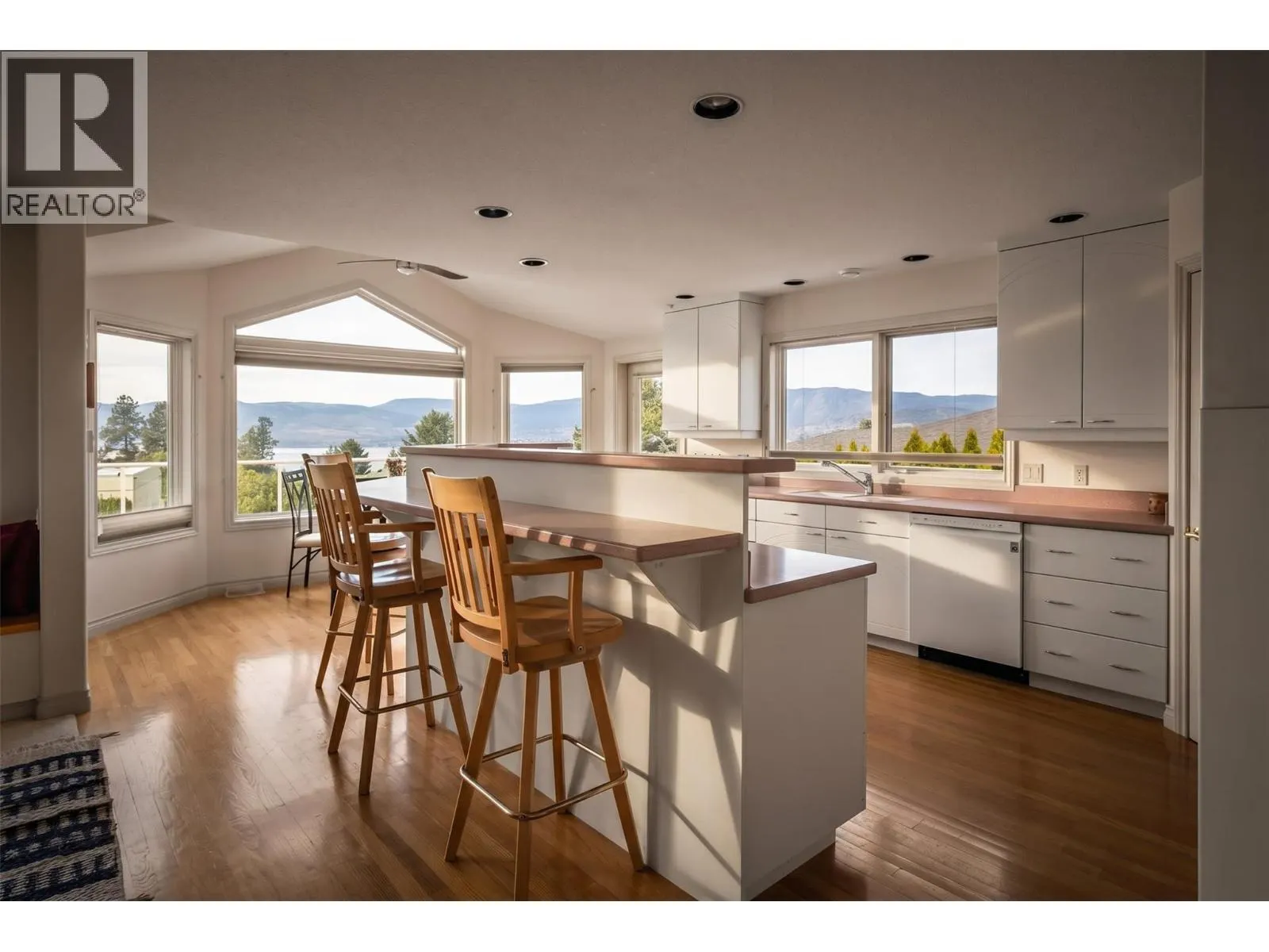 307 Sandpiper Court