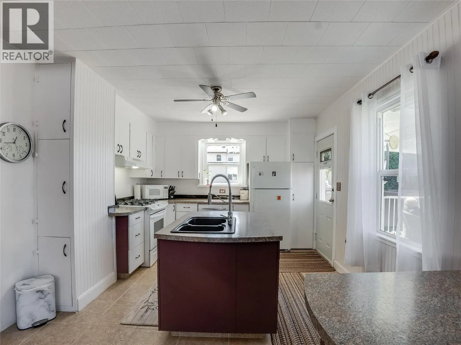 701 4th Street