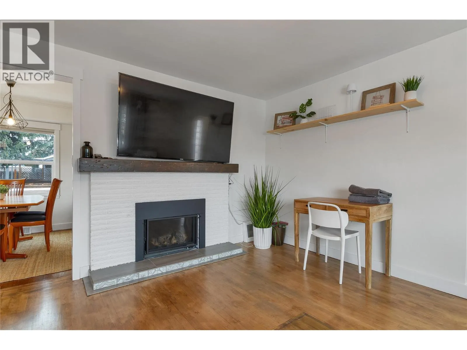1505 32 Avenue